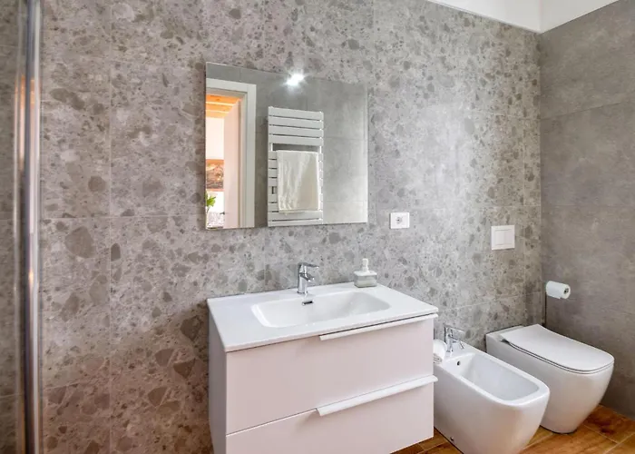 1 Bedroom Amazing In Apartment