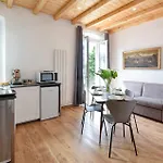 1 Bedroom Amazing In * 키아바리